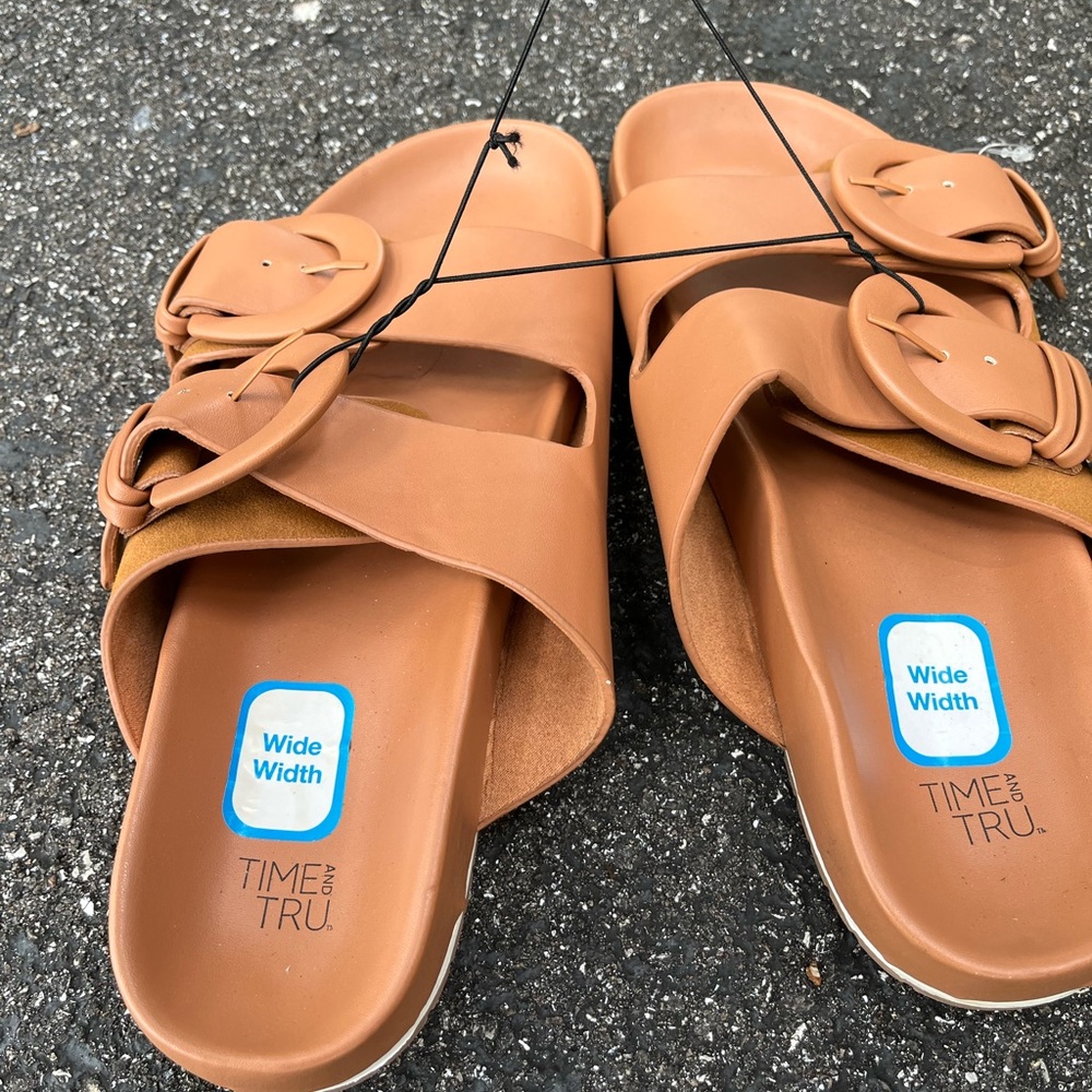 Sandals - Picture 4 of 6